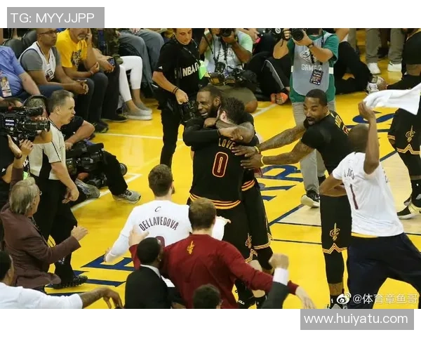 2016年NBA总决赛首战勇士与骑士激烈对决回顾与精彩瞬间分析